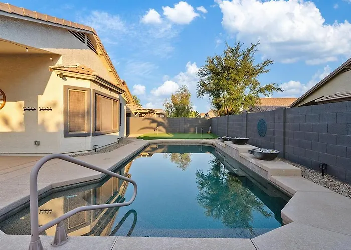 Holiday home Sunny Poolside Golf Haven Heated Pool 4bed 2bath *
