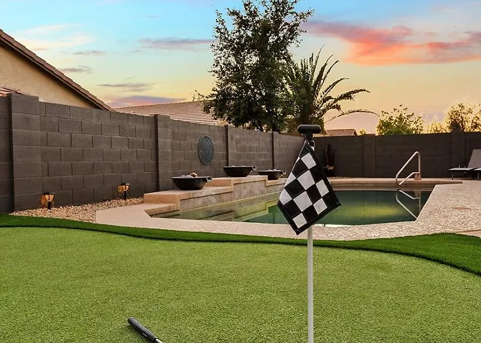 Holiday home Sunny Poolside Golf Haven Heated Pool 4bed 2bath Queen Creek