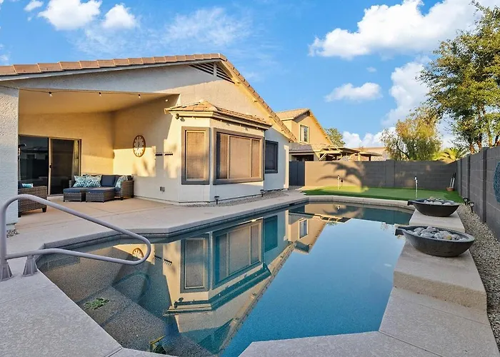 Sunny Poolside Golf Haven Heated Pool 4bed 2bath * Queen Creek