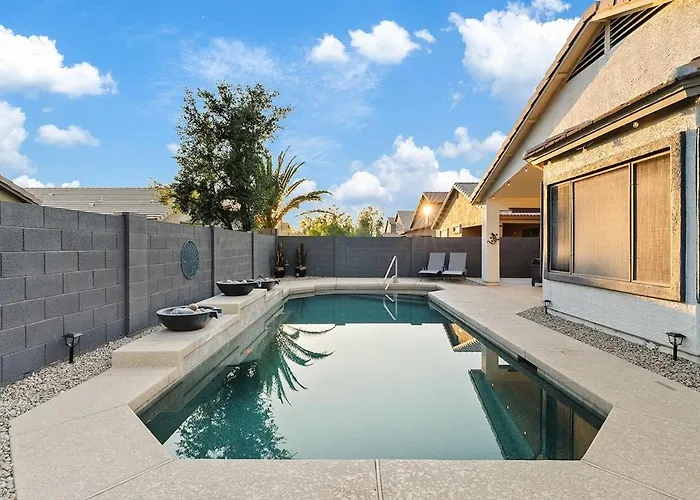 Holiday home Sunny Poolside Golf Haven Heated Pool 4bed 2bath *