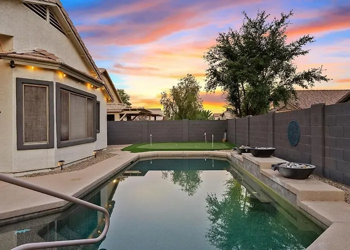 Sunny Poolside Golf Haven Heated Pool 4bed 2bath * Queen Creek