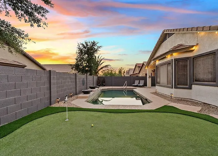 Holiday home Sunny Poolside Golf Haven Heated Pool 4bed 2bath